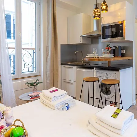 Lovely -center Of Apartman Párizs